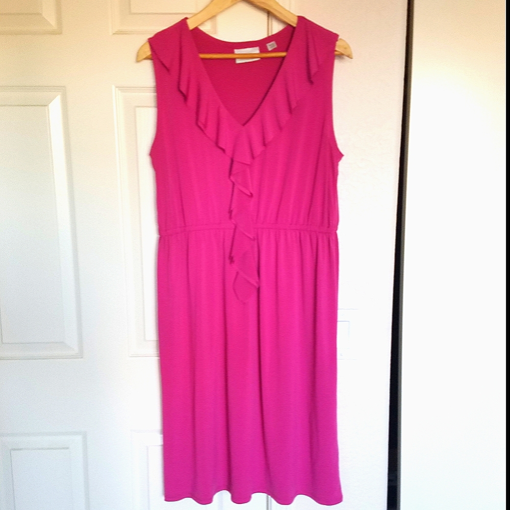 Avenue Fuchsia Sleeveless Midi Dress Size 14/16